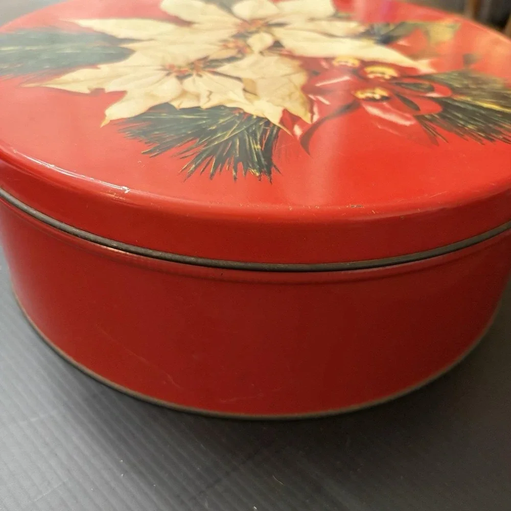 Vintage Christmas Poinsettias Round Metal Tin Red White Flowers Pine Bells